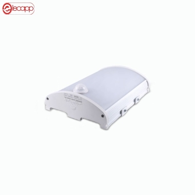چراغ LED دیواری سنسوردار 20 وات مدل لاوان